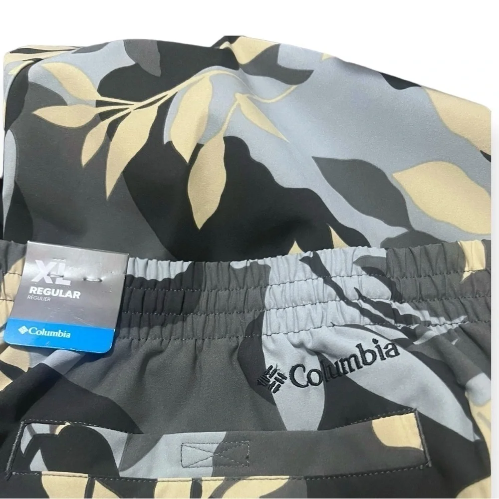 NWT Columbia Men's Summertide Stretch Printed Short, City Grey Floriated, XL